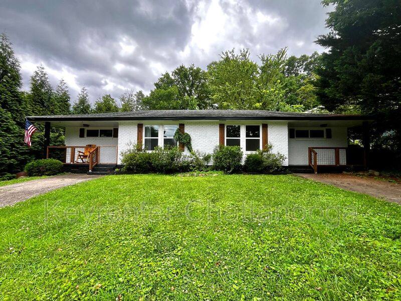 Apartment for rent at 904 Tremont St #A, Chattanooga, TN 37405