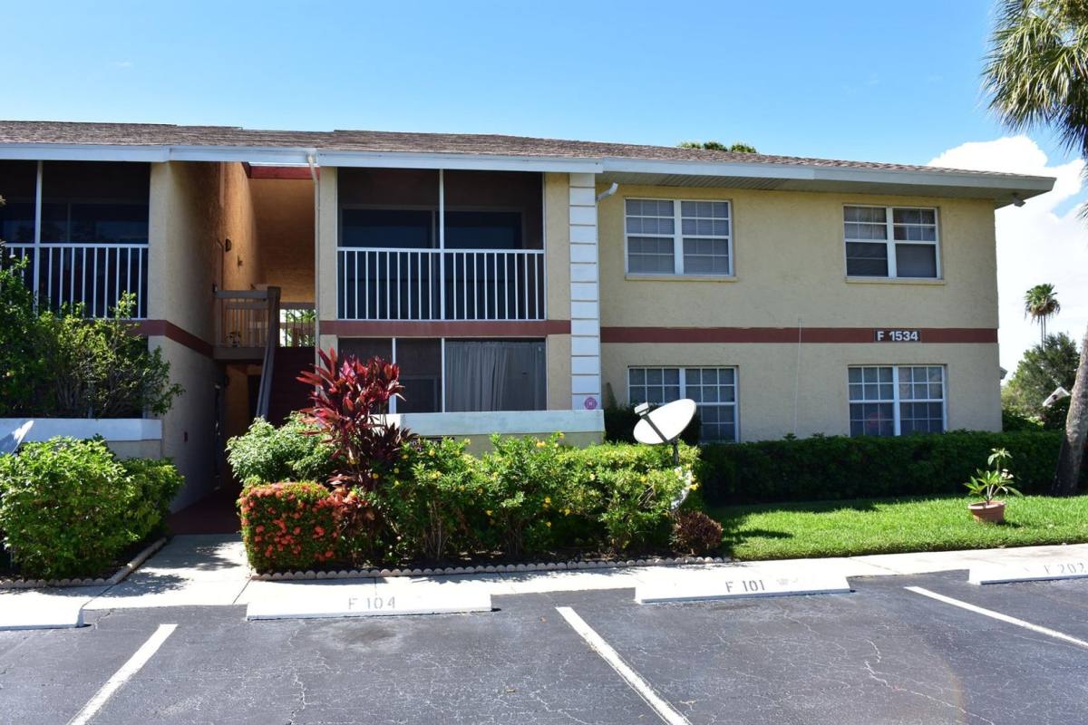 Apartment for rent at 1534 SE Royal Green Circle, Port Saint Lucie, FL 34952