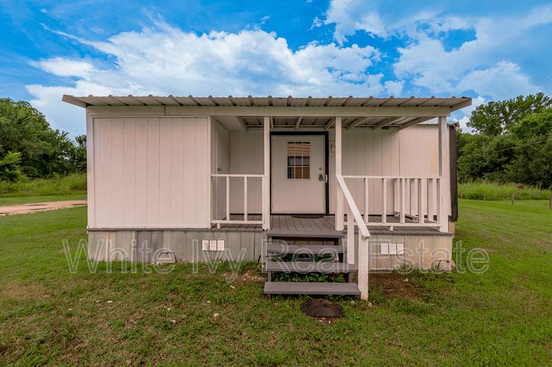 House for rent at 128 Johnny St, Trinity, TX 75862