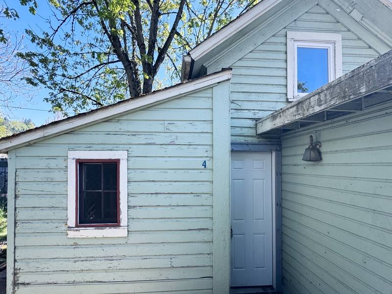 Apartment for rent at 427 Washington St #4, Eugene, OR 97401