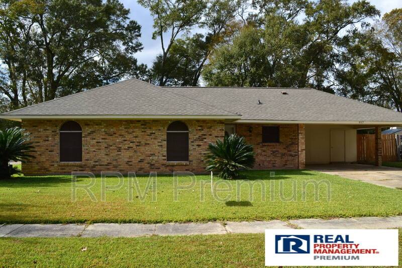 House for rent at 807 Chipley Dr, Baker, LA 70714