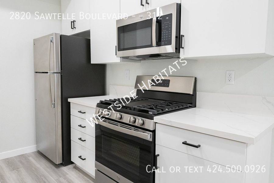 Apartment for rent at 2820 Sawtelle Blvd, Los Angeles, CA 90064