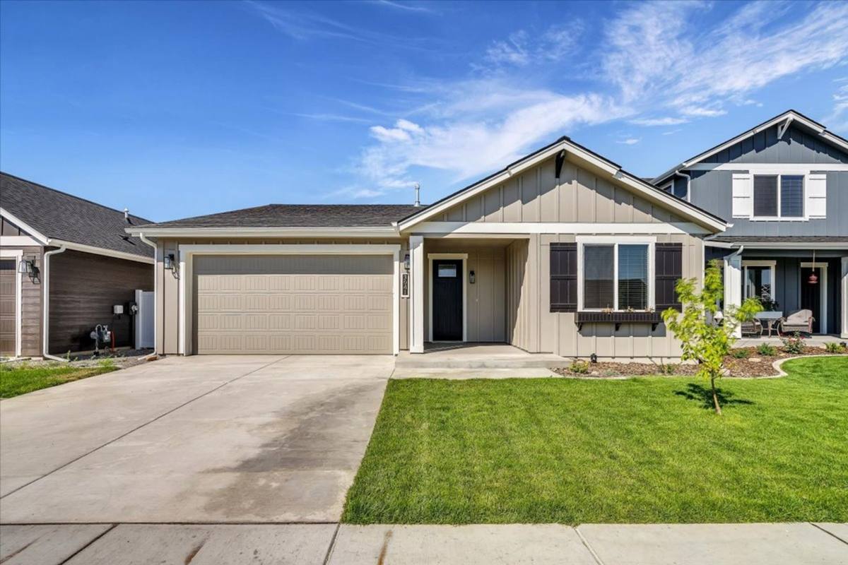 Townhouse for rent at 2923 N Corvus St, Post Falls, ID 83854