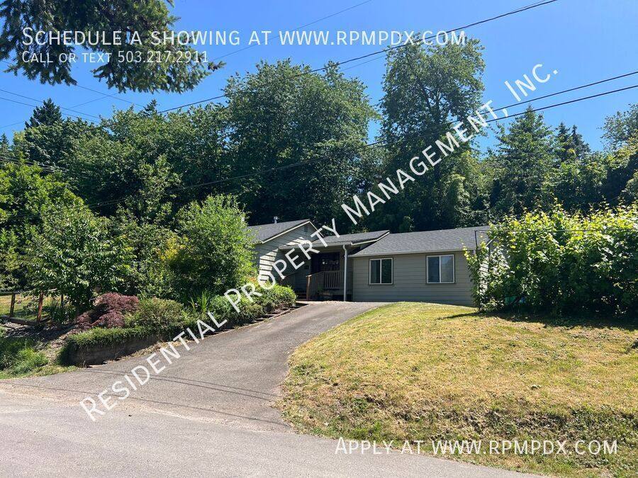 Townhouse for rent at 4512 SW Fairvale Court, Portland, OR 97221