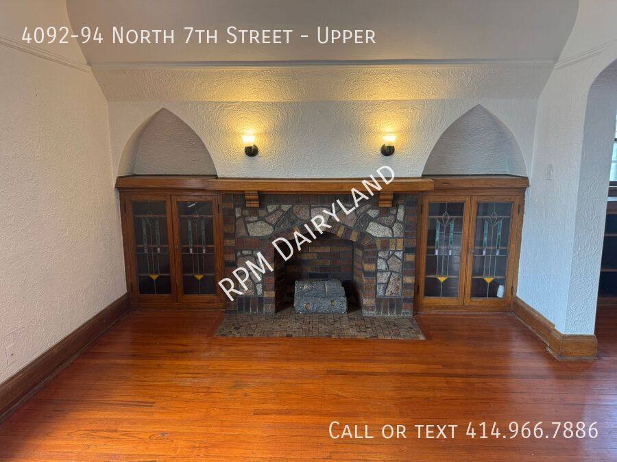 Apartment for rent at 4092-94 N 7th St, Milwaukee, WI 53209