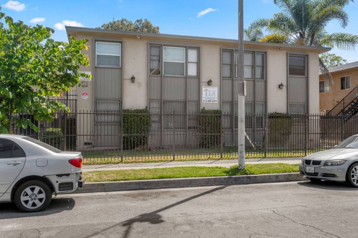 Apartment for rent at 4108-4106 W Palmwood Dr, Los Angeles, CA 90008
