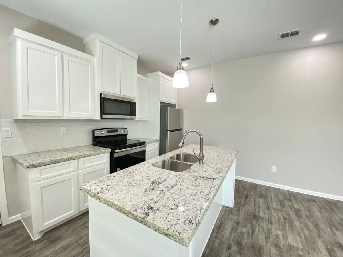 Apartment for rent at 1415 Petri Dr, Weslaco, TX 78596