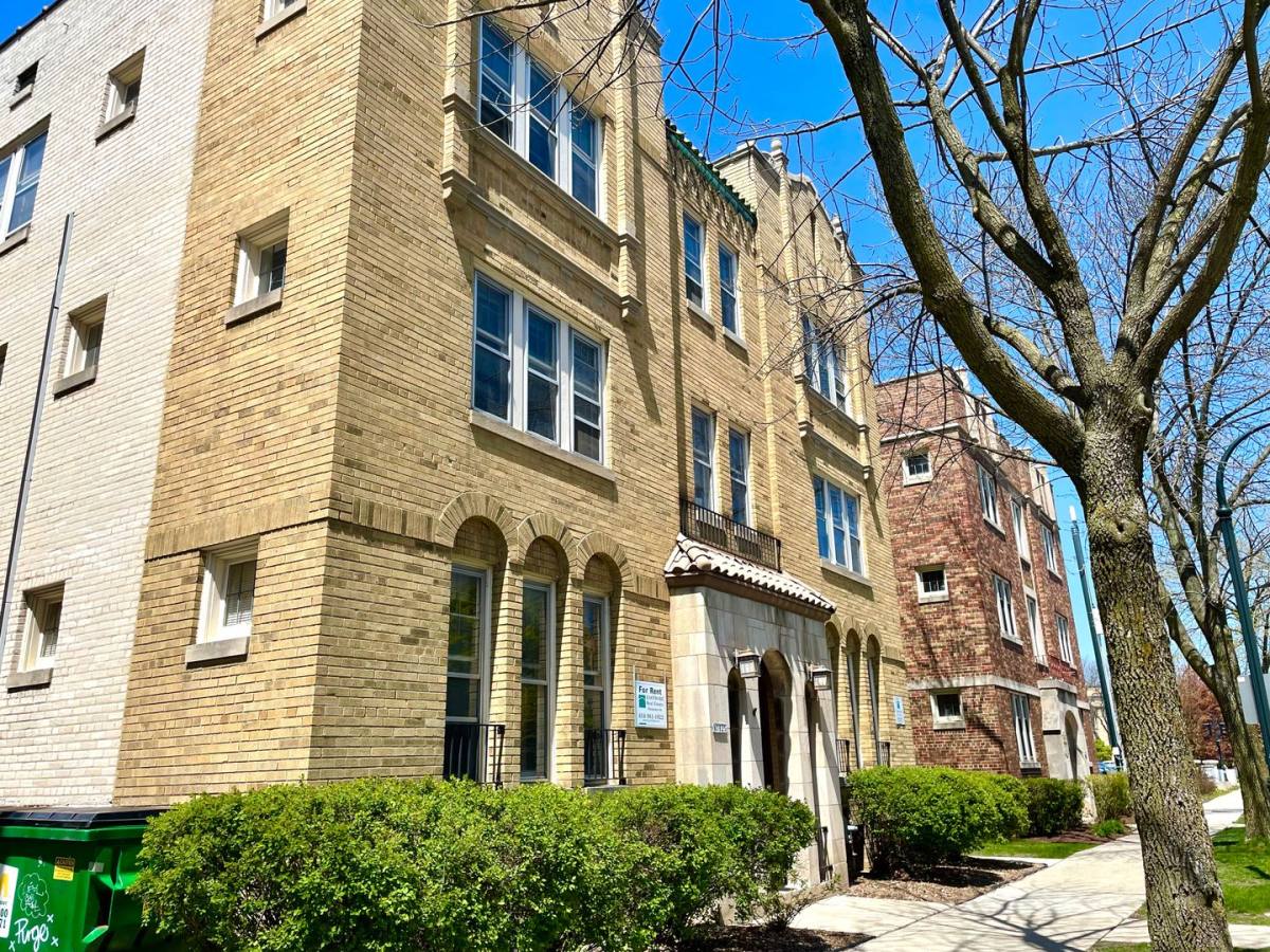 Apartment for rent at 3825 N Oakland Ave, Milwaukee, WI 53211