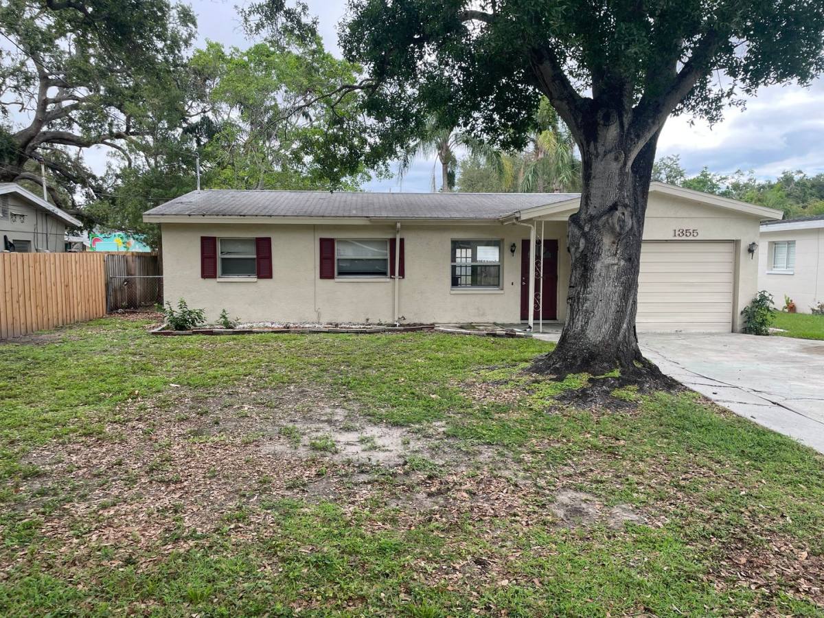 House for rent at 1355 Davis Rd, Dunedin, FL 34698
