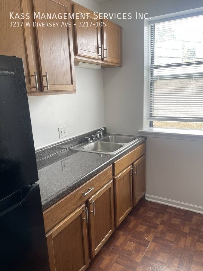 Apartment for rent at 3217 W Diversey Ave #105, Chicago, IL 60647