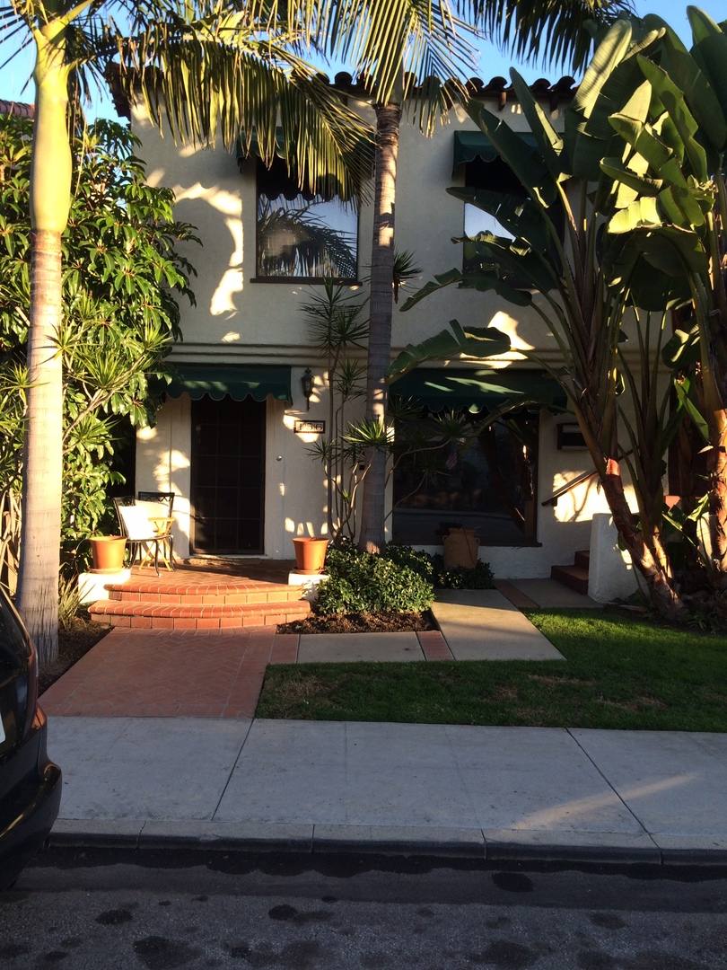 Apartment for rent at 156 Prospect Ave, Long Beach, CA 90803
