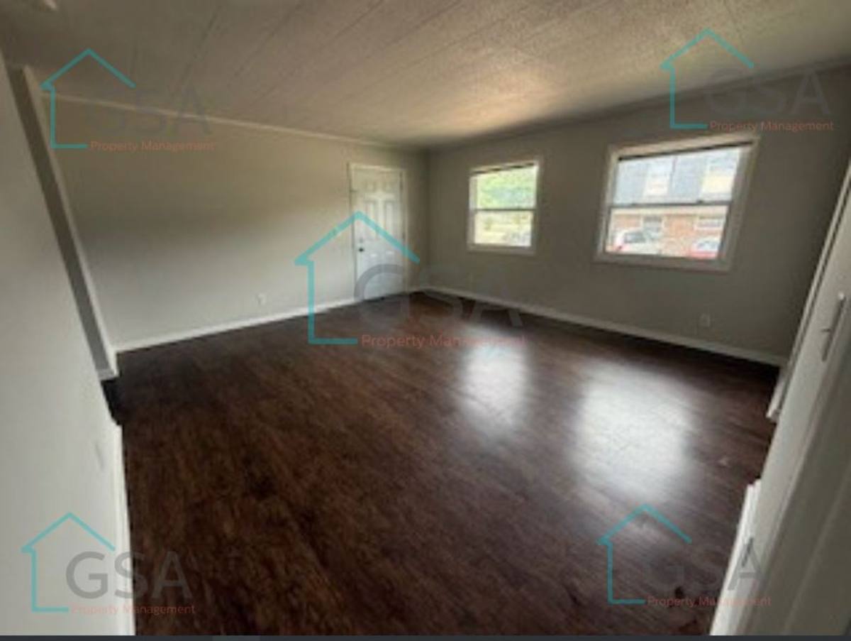 Apartment for rent at 401 S Fairplay St, Seneca, SC 29678