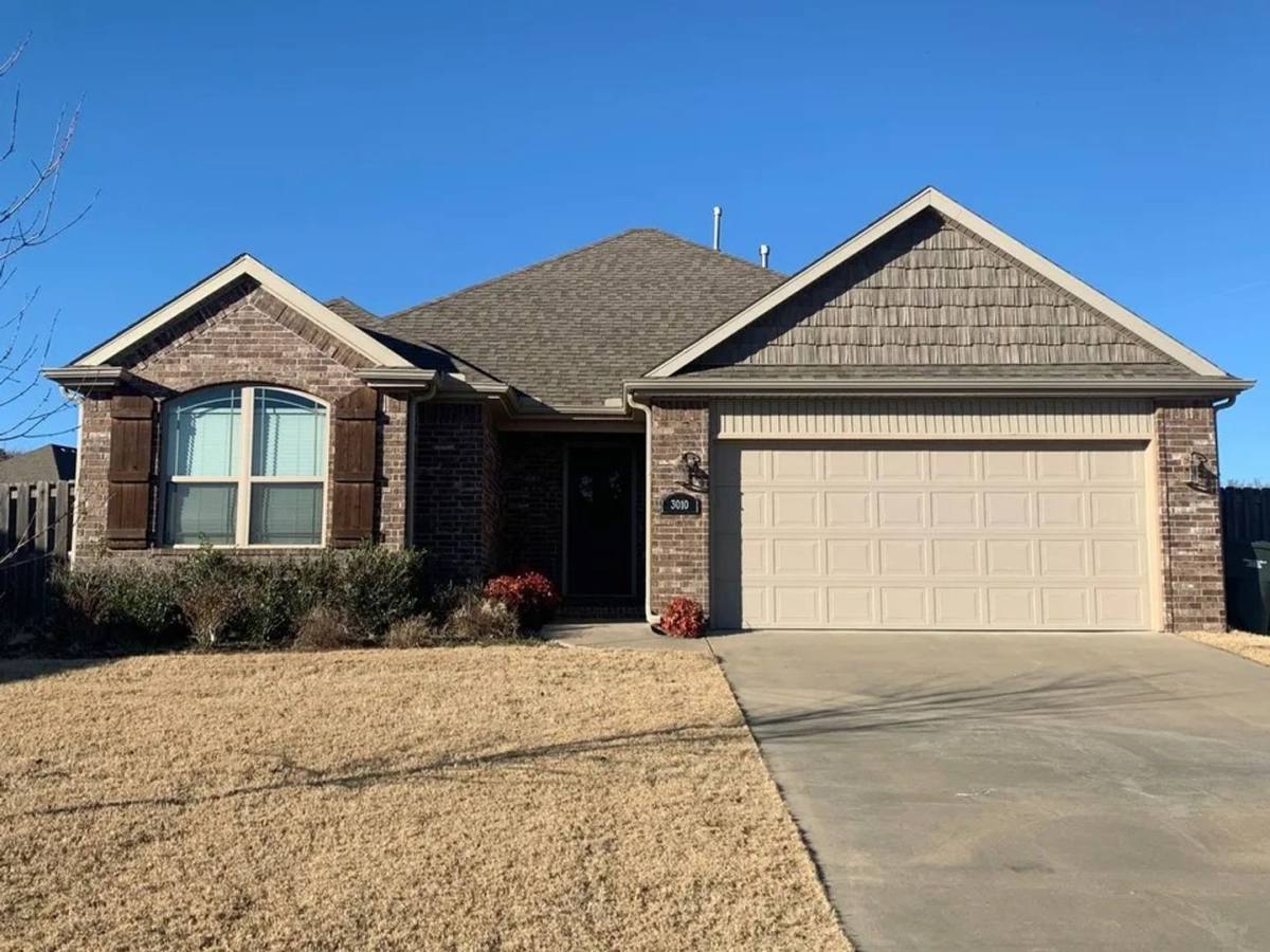 House for rent at 3010 W Millstone Dr, Fayetteville, AR 72704