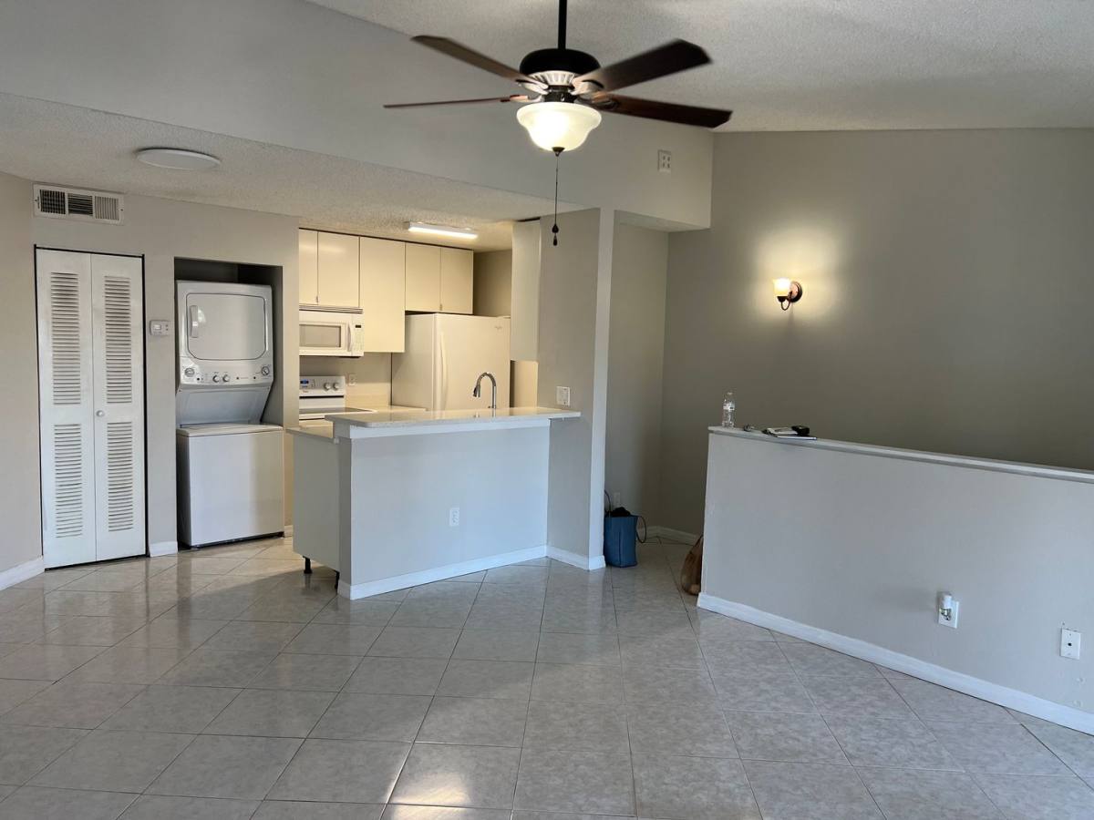 Condo for rent at 153 Santa Clara Dr, Naples, FL 34104