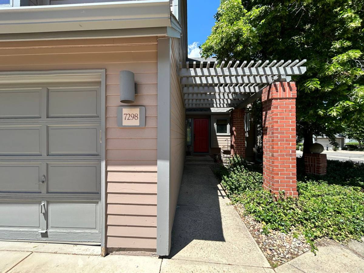 Townhouse for rent at 7298 Siena Way, Boulder, CO 80301
