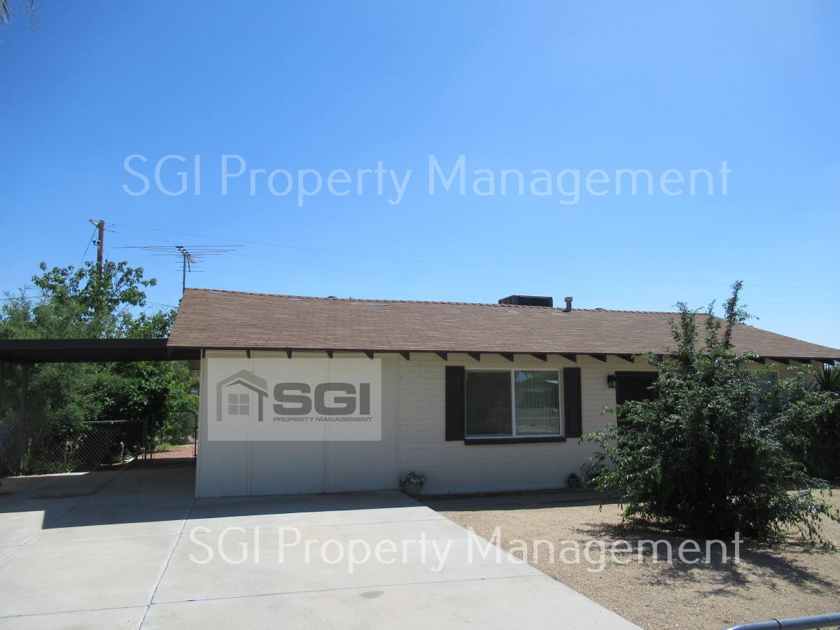 House for rent at 1639 E Phelps Rd, Phoenix, AZ 85022