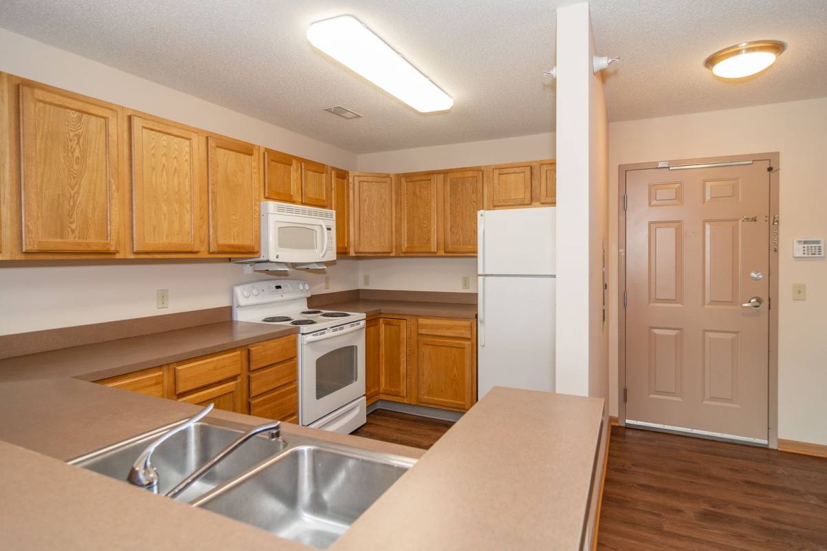Apartment for rent at 3502 Lake St, Omaha, NE 68111
