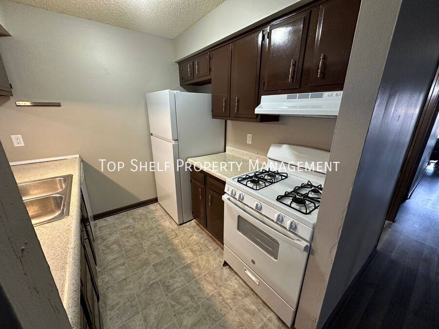 Apartment for rent at 1328 Williams St, Des Moines, IA 50317