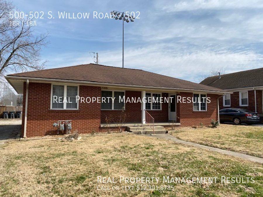 Apartment for rent at 500-502 S Willow Rd #502, Evansville, IN 47714