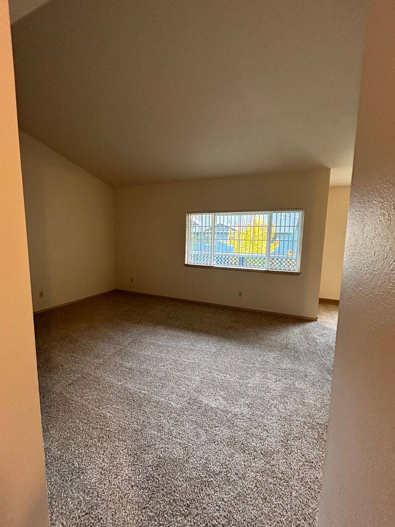Apartment for rent at 2938 NE Evans St, McMinnville, OR 97128