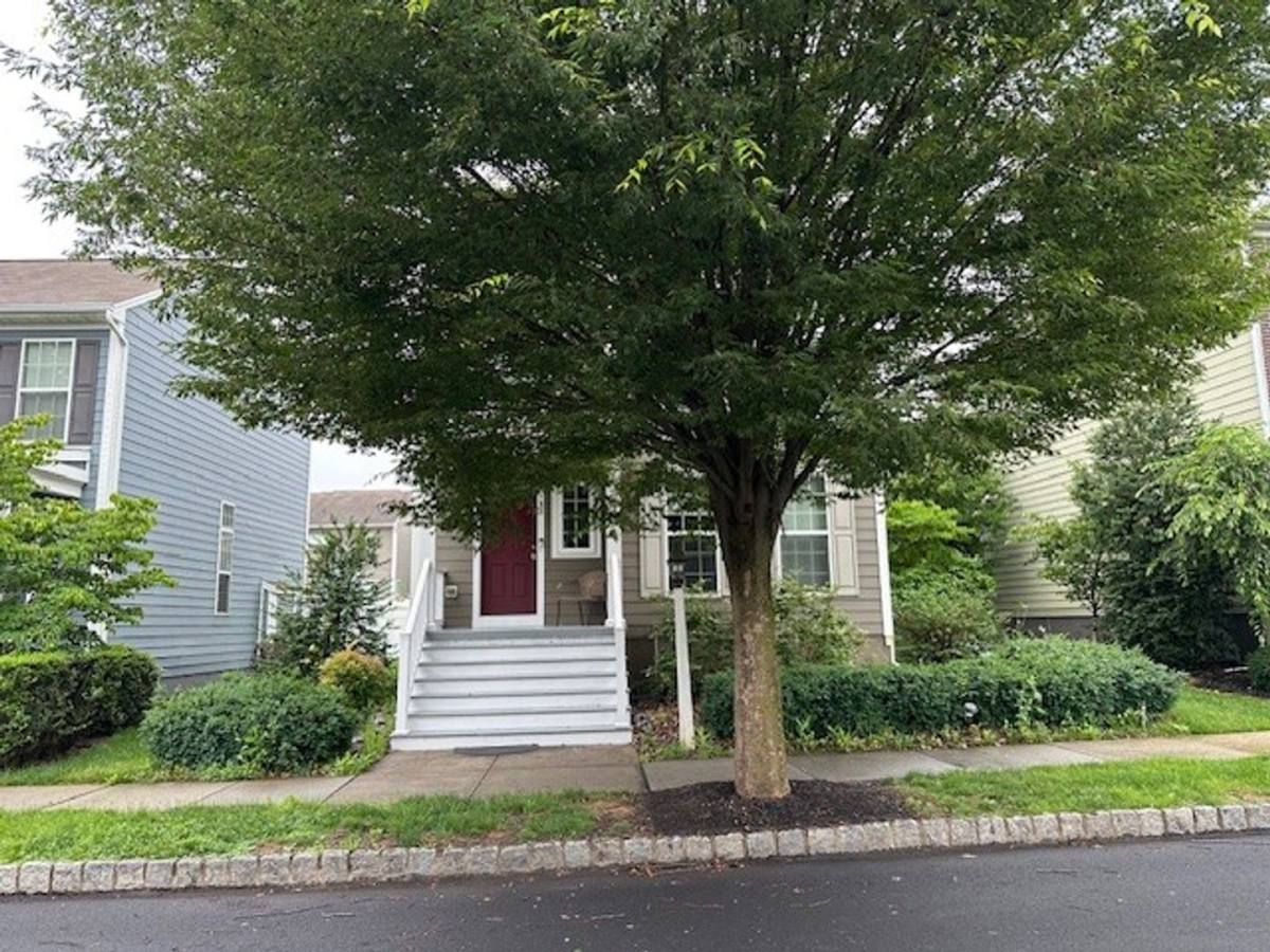 House for rent at 57 Tavern House Hill, Mechanicsburg, PA 17050