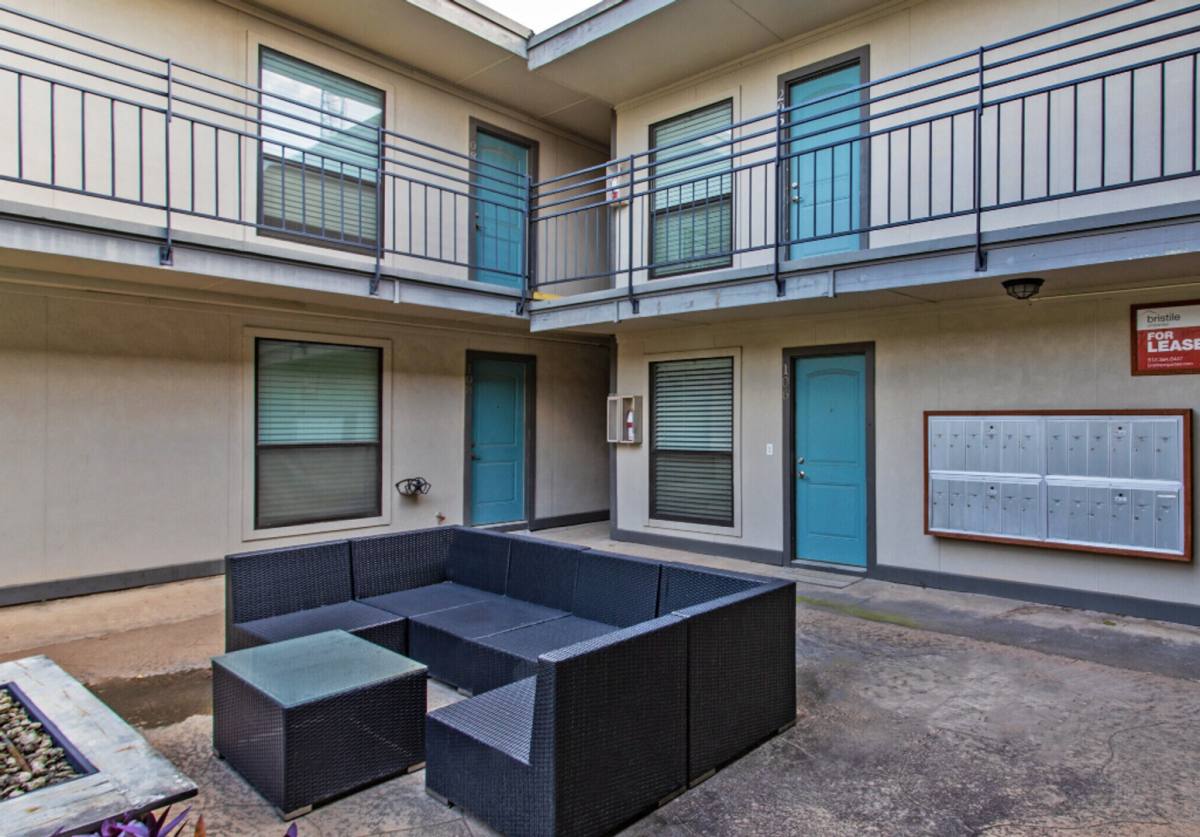 Apartment for rent at 4316 Bull Creek Rd, Austin, TX 78731