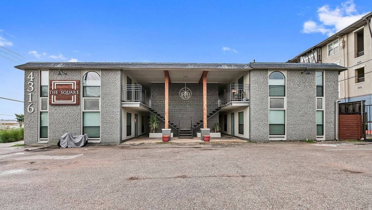 Apartment for rent at 4316 Bull Creek Rd, Austin, TX 78731