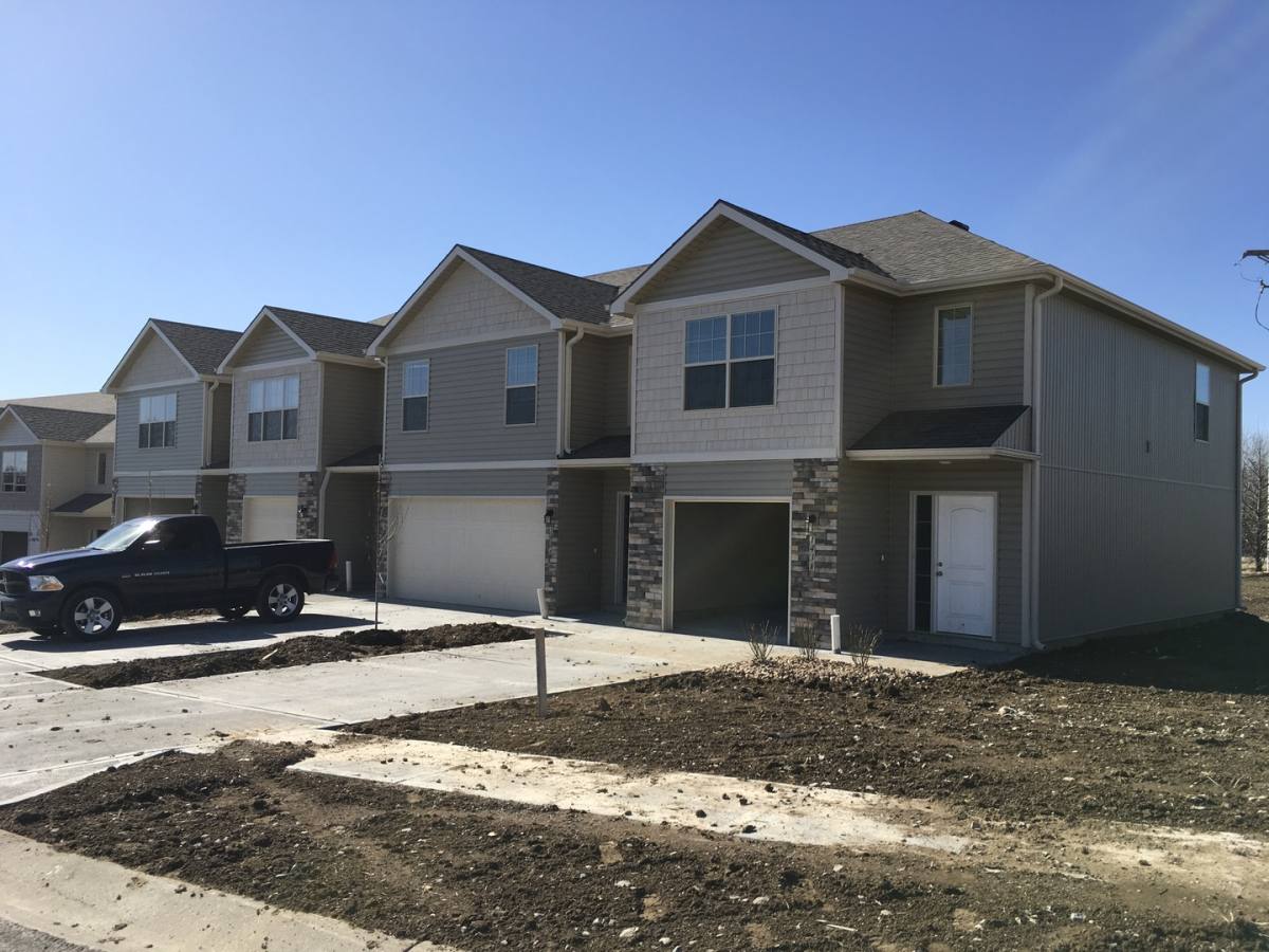 Townhouse for rent at 1426 NE Mary Court, Grain Valley, MO 64029