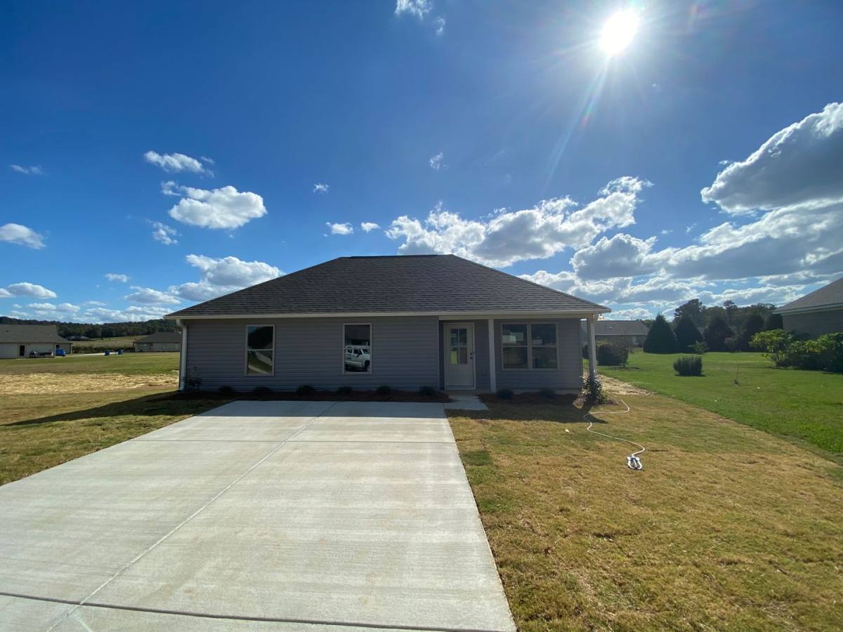 100 Moonlight Lane, Talladega, AL 35160