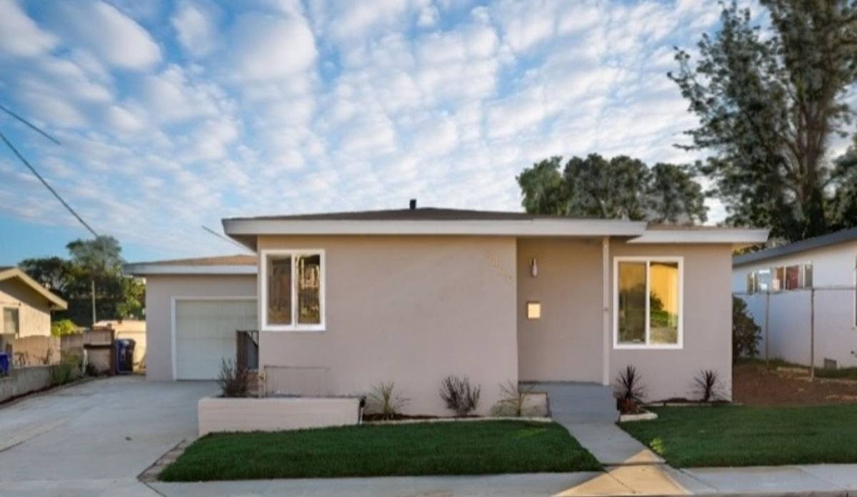 House for rent at 2430 Calle Quebrada, San Diego, CA 92139