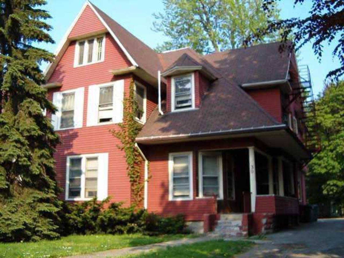 Apartment for rent at 30 Oxford St, Rochester, NY 14607