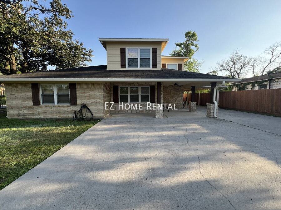 House for rent at 1014 Roxella St, Houston, TX 77076