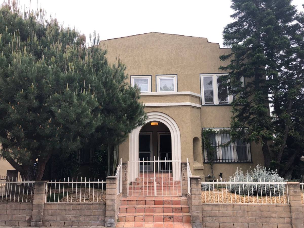 Apartment for rent at 1842 - 1844 1 2 N Mariposa Ave, Los Angeles, CA 90027