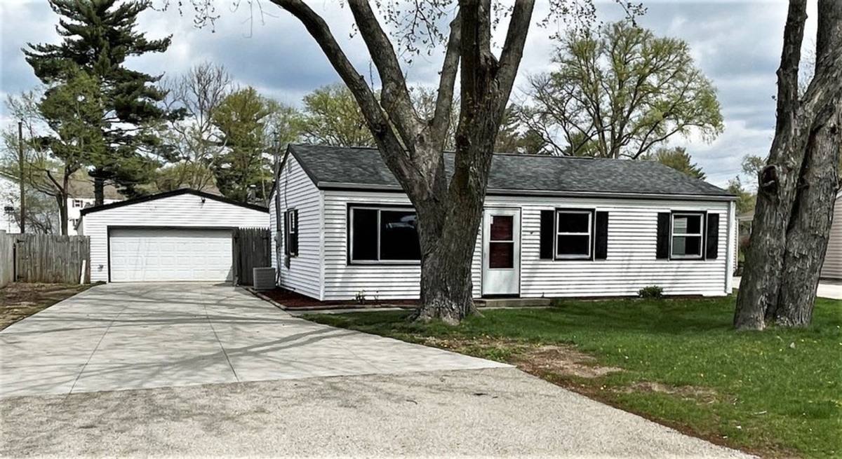 House for rent at 1118 Emerald Lane, Machesney Park, IL 61115