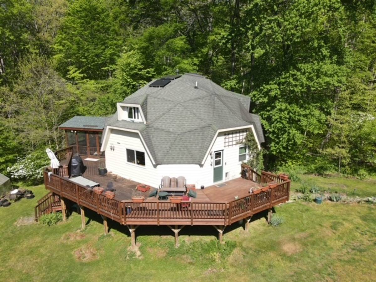 House for rent at 6500 Colchester Rd, Fairfax Station, VA 22039