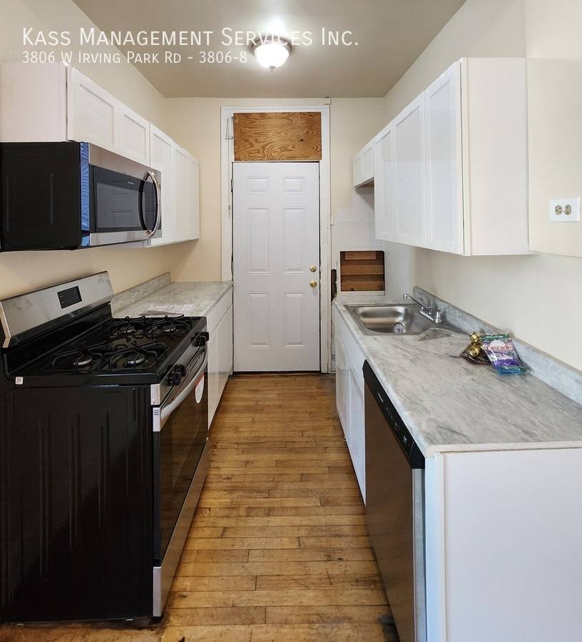 Apartment for rent at 3806 W Irving Park Rd #8, Chicago, IL 60618