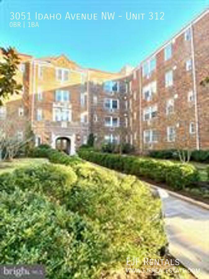 Apartment for rent at 3051 Idaho Ave NW #312, Washington, DC 20016