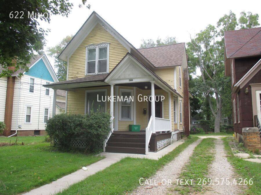 Apartment for rent at 622 Minor Ave #1, Kalamazoo, MI 49008