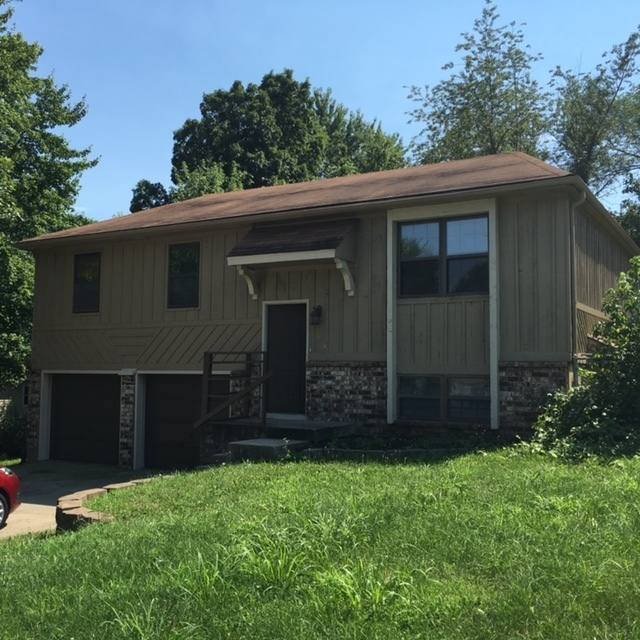 House for rent at 4508 NW Valley View Rd, Blue Springs, MO 64015