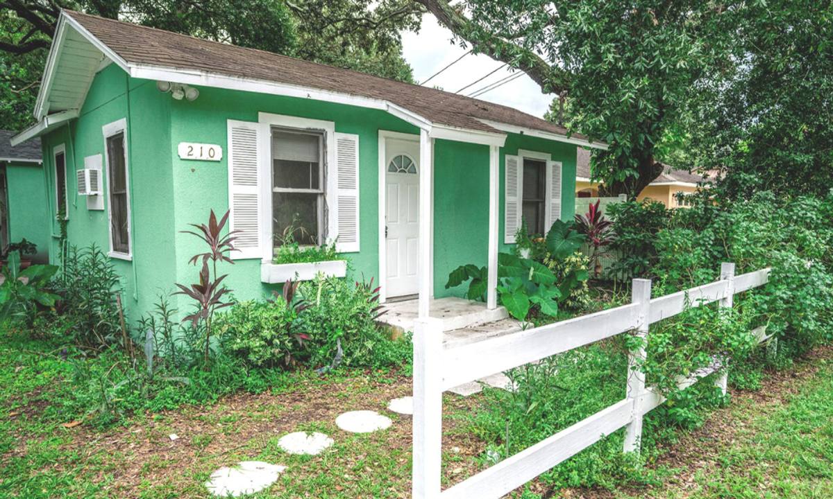 Apartment for rent at 8724 N Tampa St, Tampa, FL 33604