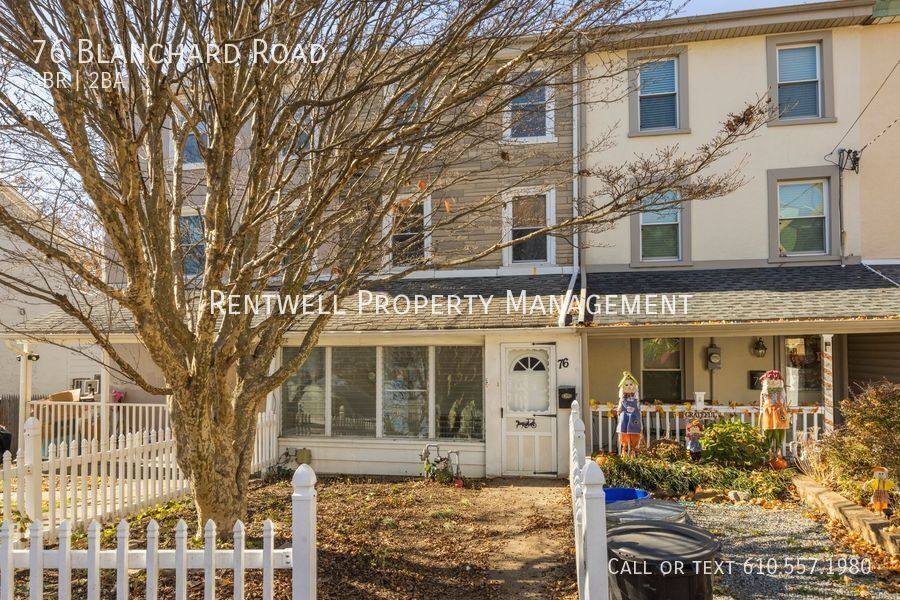 Townhouse for rent at 76 Blanchard Rd, Drexel Hill, PA 19026