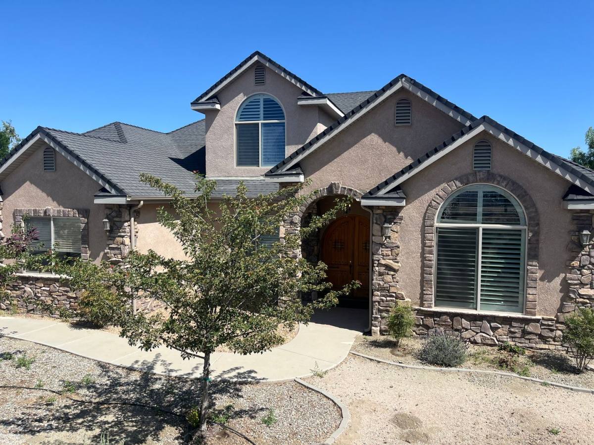 House for rent at 26701 Skyline Dr, Tehachapi, CA 93561