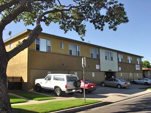 Apartment for rent at 2804 W El Segundo Blvd, Gardena, CA 90249