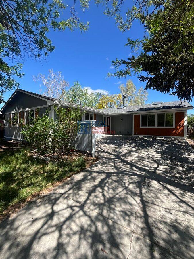 House for rent at 7127 E Wyoming Place, Denver, CO 80224