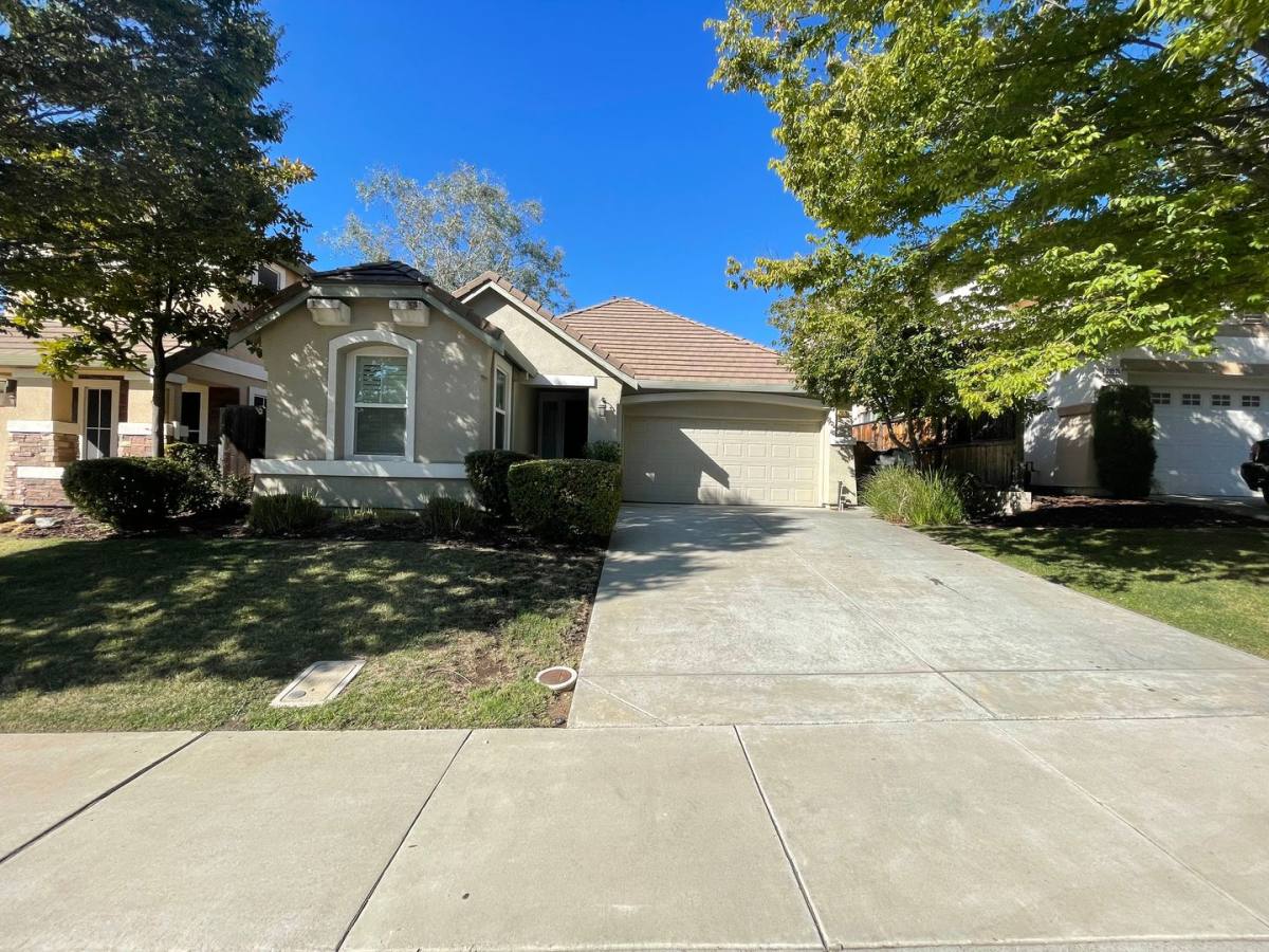 House for rent at 20529 Sarazen Lane, Patterson, CA 95363