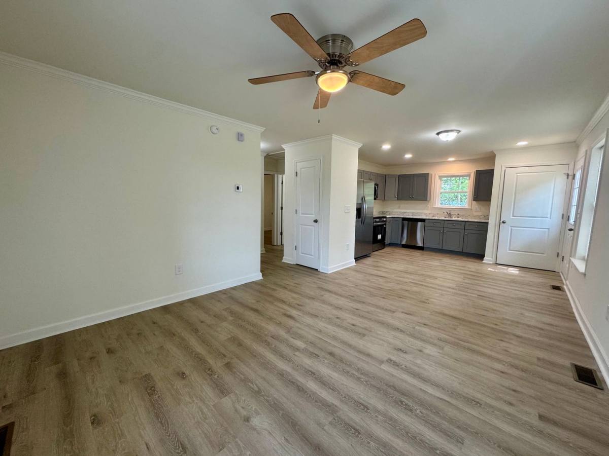 House for rent at 464 Main St, Chase City, VA 23924