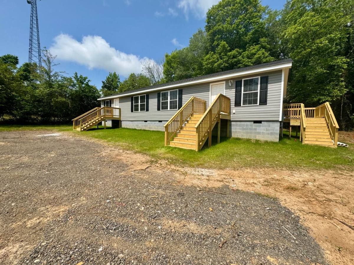 House for rent at 464 Main St, Chase City, VA 23924