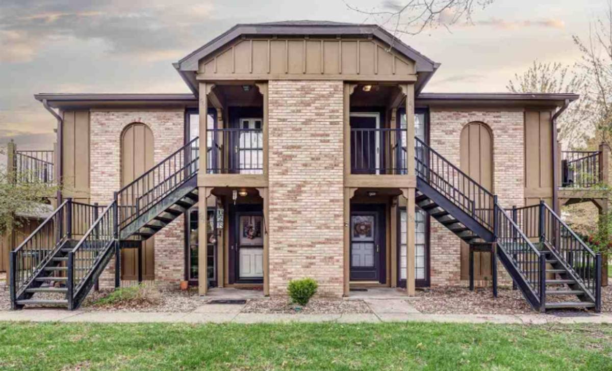Condo for rent at 628 Frontier Court, Terre Haute, IN 47803