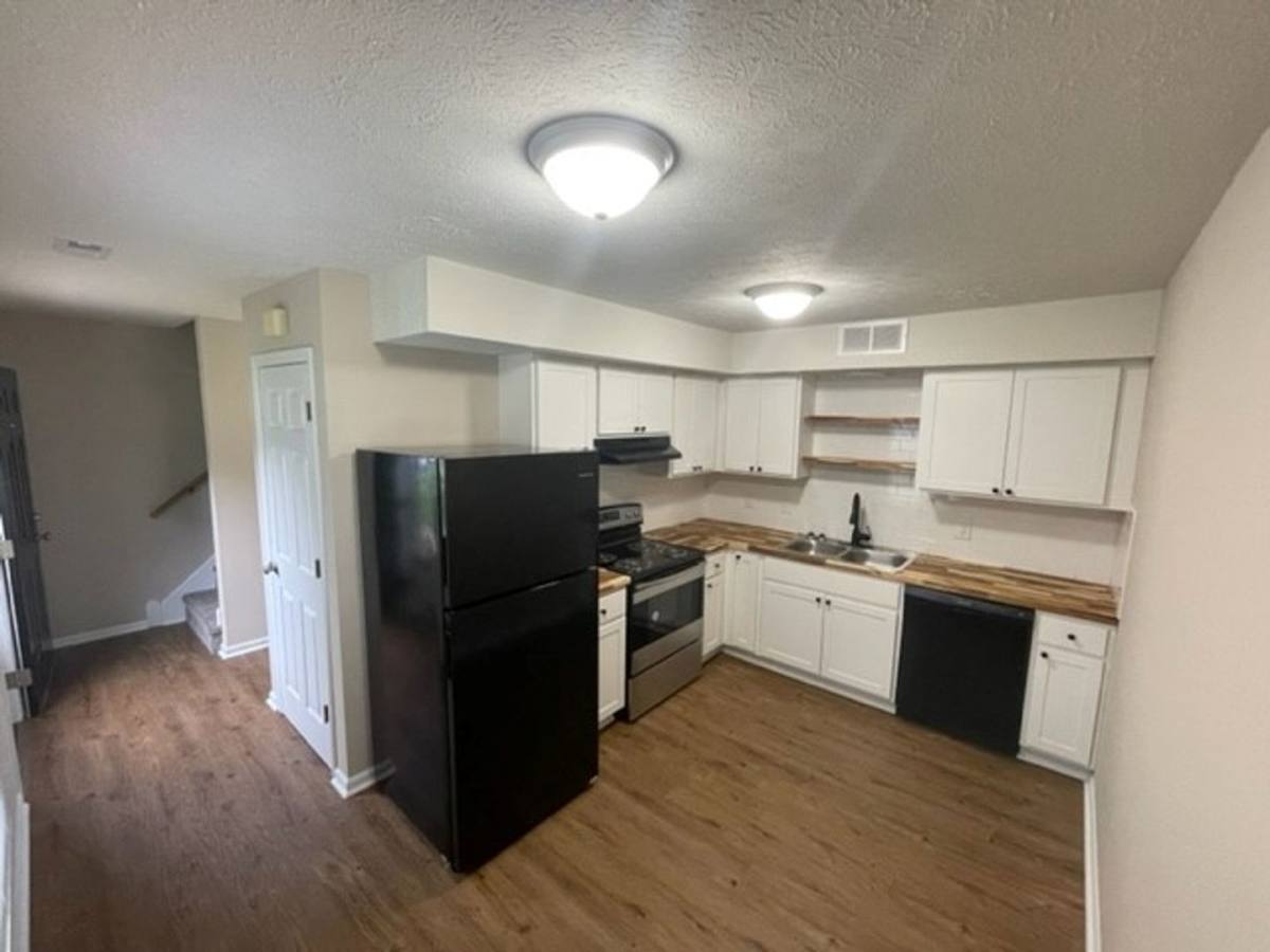 Apartment for rent at 132-144 Oakwood Dr, Madison Heights, VA 24572