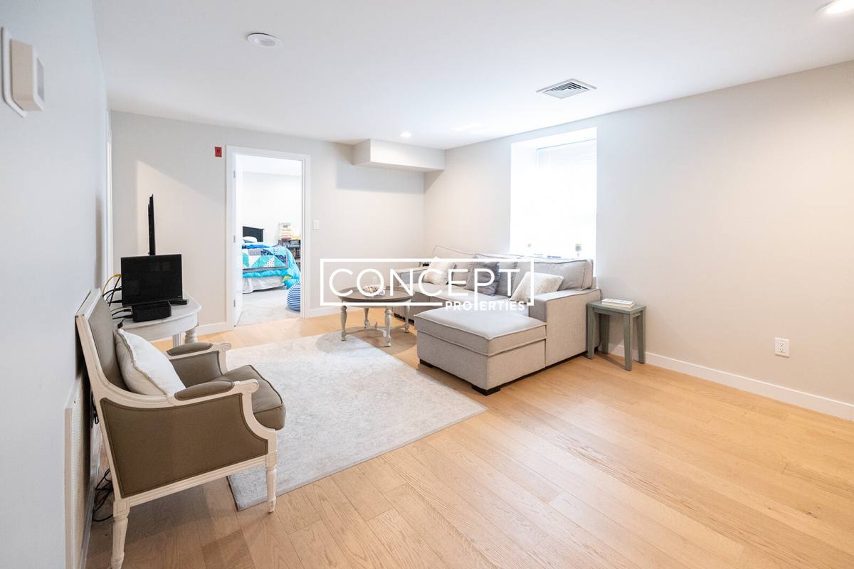Apartment for rent at 1661 Washington St #102, Boston, MA 02118